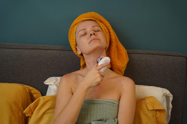 Jak odmłodzić szyję domowymi sposobami?