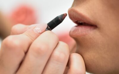 Jak dobrać kolor makijażu permanentnego ust do typu urody?