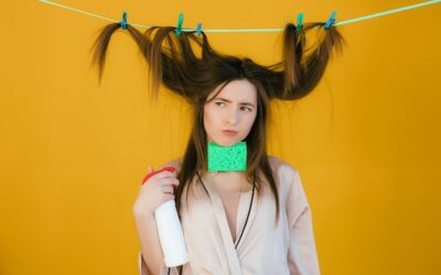 Jak wcierać wcierki do włosów aby poprawić kondycję fryzury?
