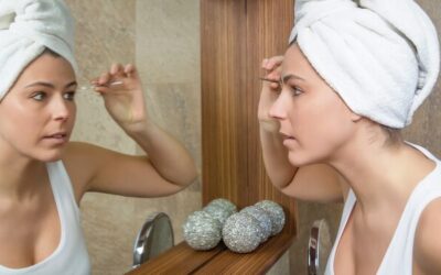 Jakie kwasy na rozszerzone pory sprawdzają się w codziennej pielęgnacji?